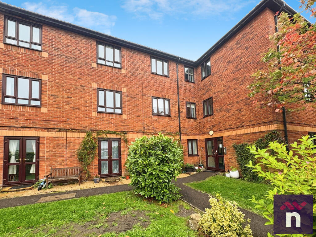 2 bed 1st Floor Flat for rent in Warminster. From Northwood - Warminster