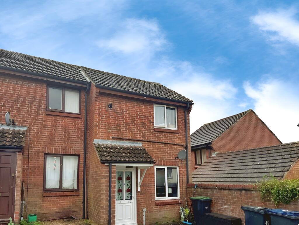 1 bed Mid Terraced House for rent in Westbury. From Northwood - Warminster