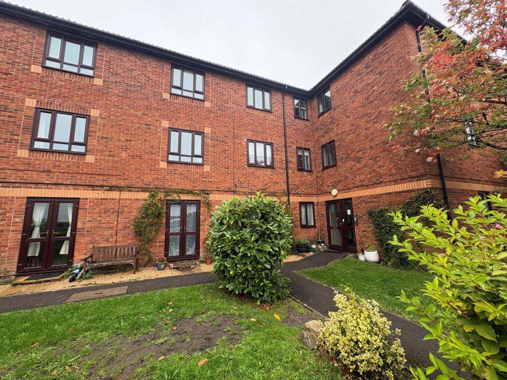 2 bed 1st Floor Flat for rent in Warminster. From Northwood - Warminster 2 bed 1st Floor Flat for rent in Warminster. From Northwood - Warminster