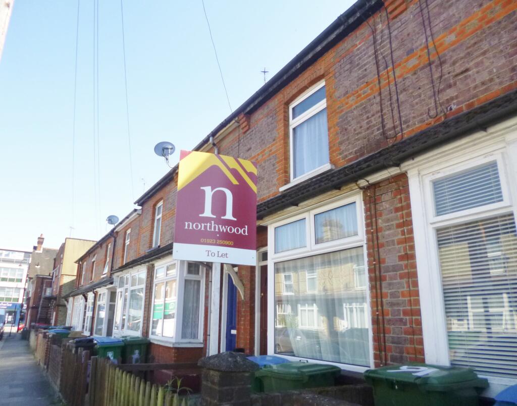 2 bed Mid Terraced House for rent in Watford. From Northwood - Watford