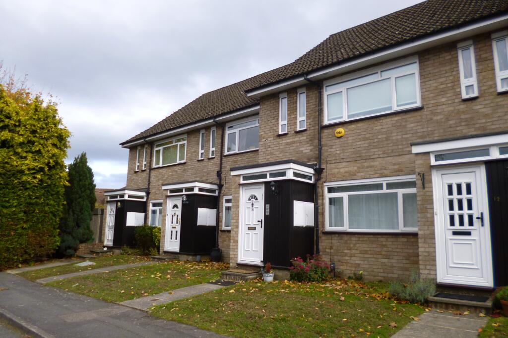 2 bed 1st Floor Flat for rent in Bushey. From Northwood - Watford