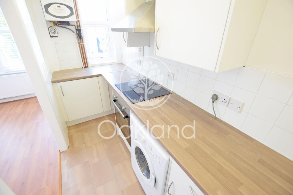 1 bed 1st Floor Flat for rent in Ilford. From Oakland Estates - Barkingside