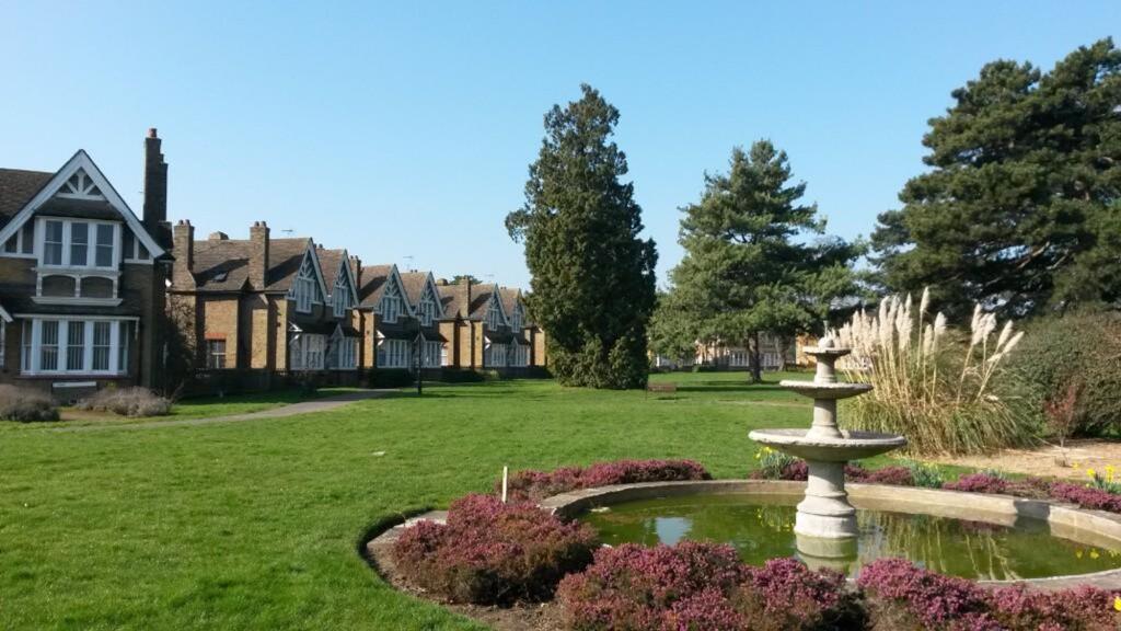 2 bed 1st Floor Flat for rent in Ilford. From Oakland Estates - Barkingside