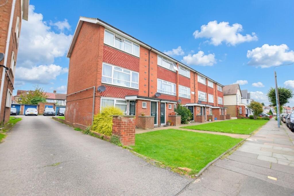 2 bed Annexe for rent in Romford. From Oakland Estates - Barkingside