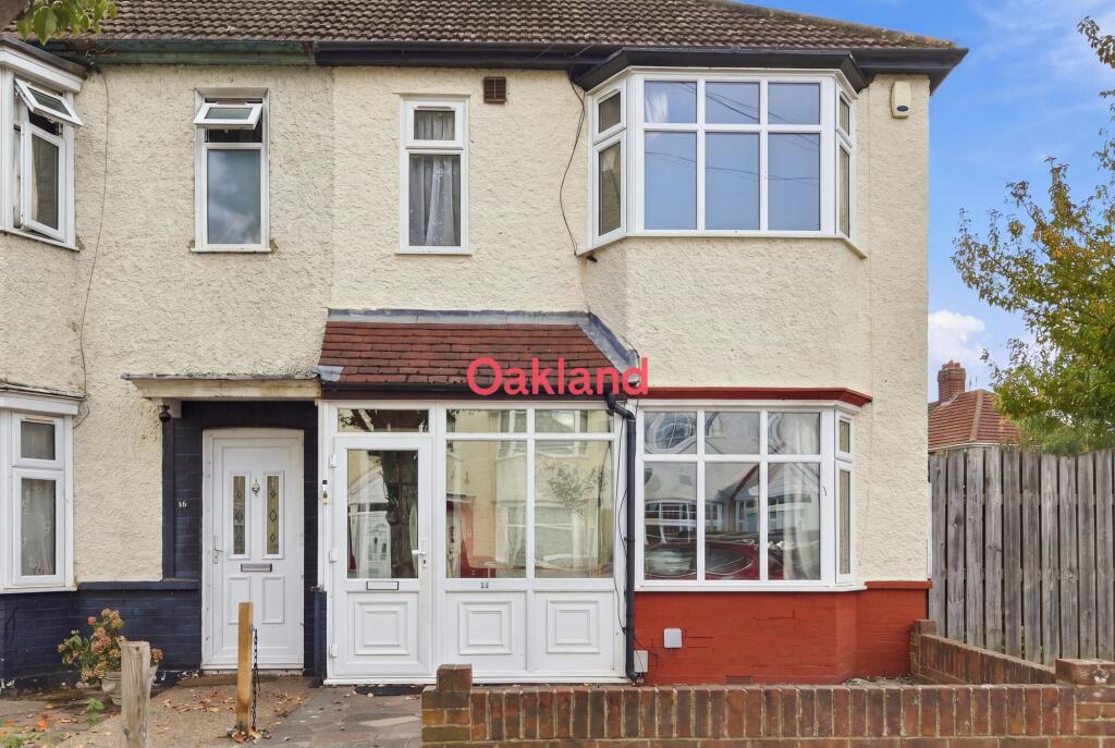 3 bed End of Terrace for rent in Ilford. From Oakland Estates - Barkingside 3 bed End of Terrace for rent in Ilford. From Oakland Estates - Barkingside