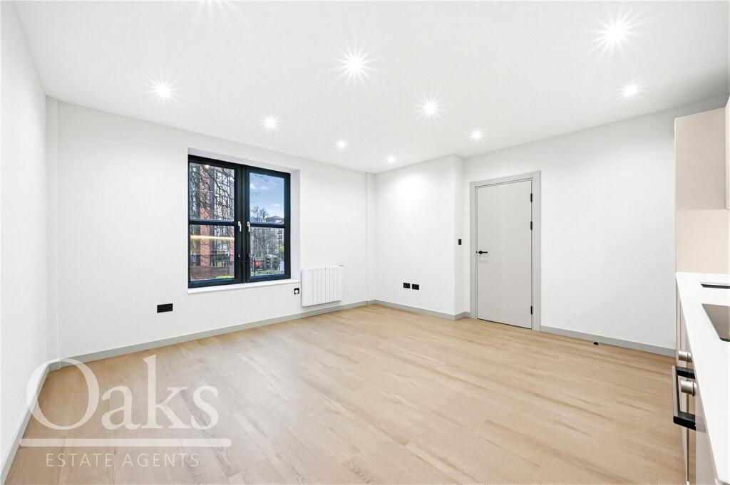 1 bed Apartment for rent in . From Oaks Estate Agents