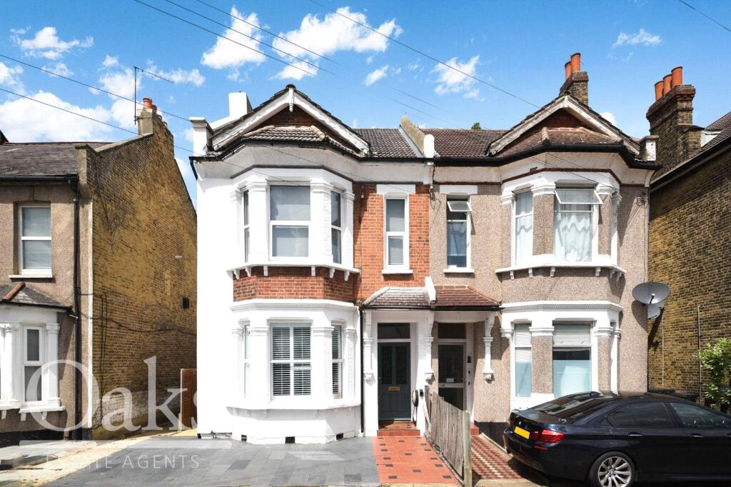 4 bed Semi Detached for rent in Croydon. From Oaks Estate Agents