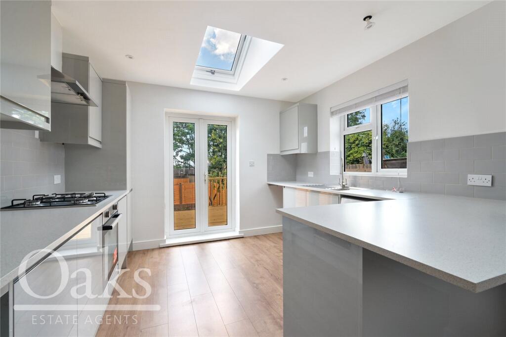 1 bed Apartment for rent in Penge. From Oaks Estate Agents