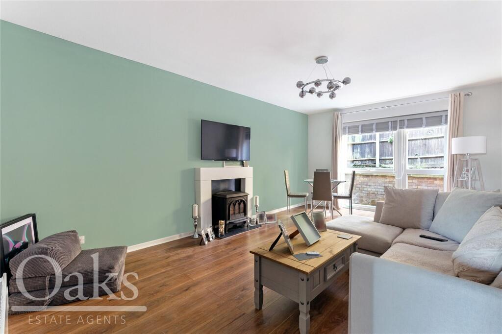 1 bed Annexe for rent in Penge. From Oaks Estate Agents