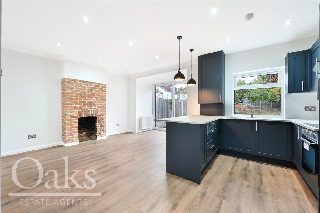 3 bed Semi Detached for rent in Croydon. From Oaks Estate Agents 3 bed Semi Detached for rent in Croydon. From Oaks Estate Agents
