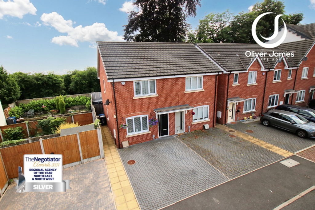 2 bed Semi Detached for rent in Glazebrook. From Oliver James - Cadishead