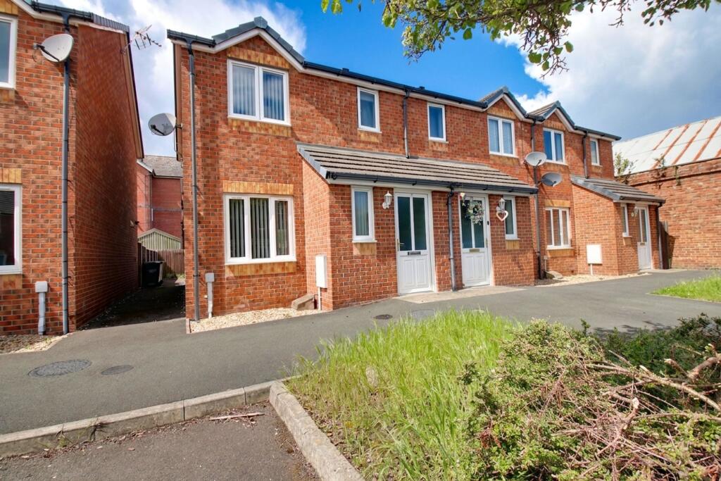 3 bed Semi Detached for rent in Irlam. From Oliver James - Cadishead 3 bed Semi Detached for rent in Irlam. From Oliver James - Cadishead