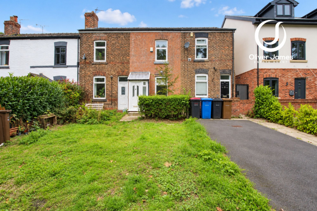 2 bed Mid Terraced House for rent in Irlam. From Oliver James - Cadishead