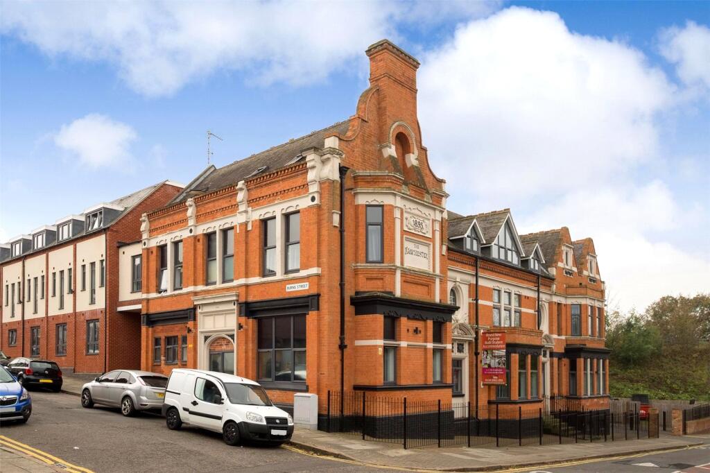 4 bed Studio for rent in Stoughton. From Oliver Rayns - Leicester