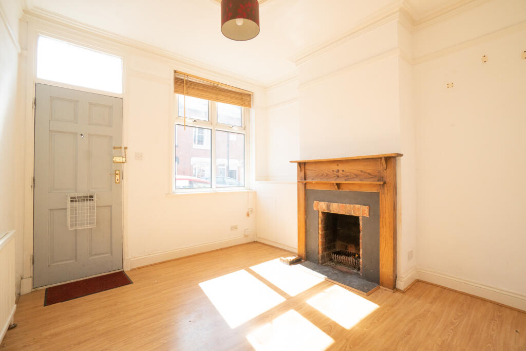 2 bed Mid Terraced House for rent in Leicester. From Oliver Rayns - Leicester 2 bed Mid Terraced House for rent in Leicester. From Oliver Rayns - Leicester