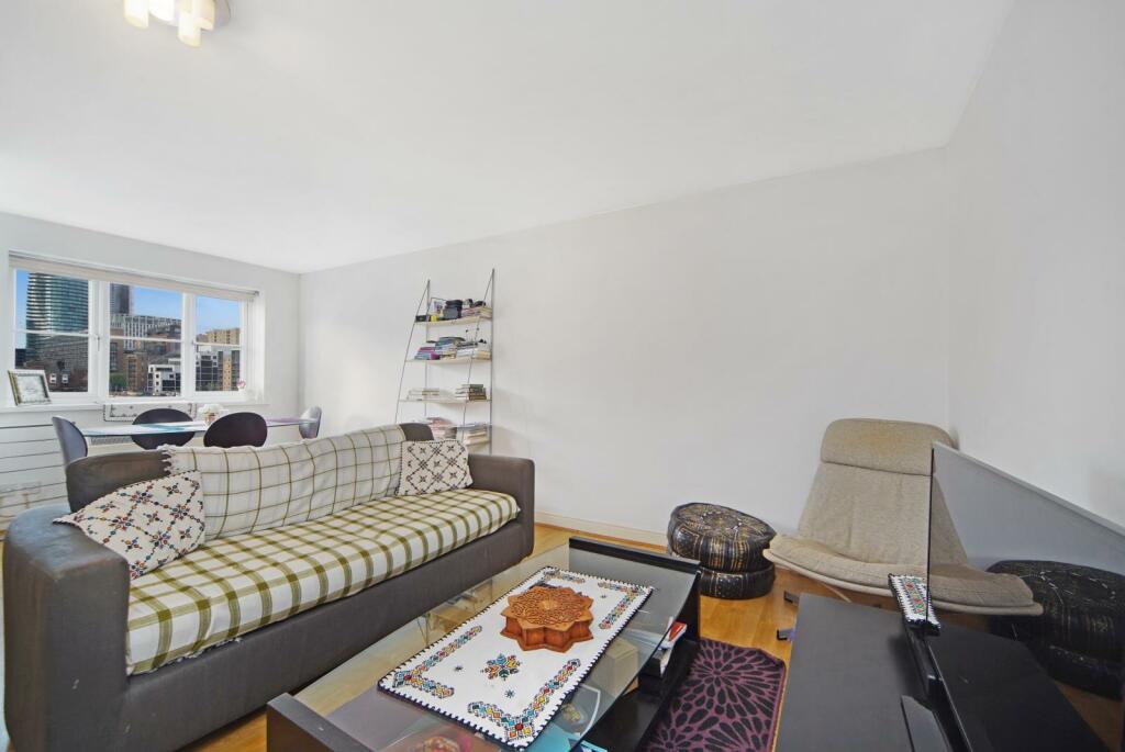 2 bed Apartment for rent in Poplar. From O'Sullivan Property