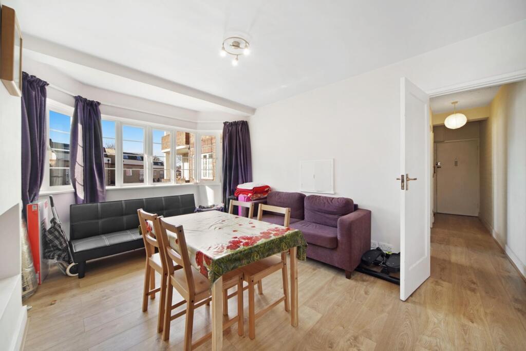 2 bed Apartment for rent in Chiswick. From O'Sullivan Property - London 2 bed Apartment for rent in Chiswick. From O'Sullivan Property - London