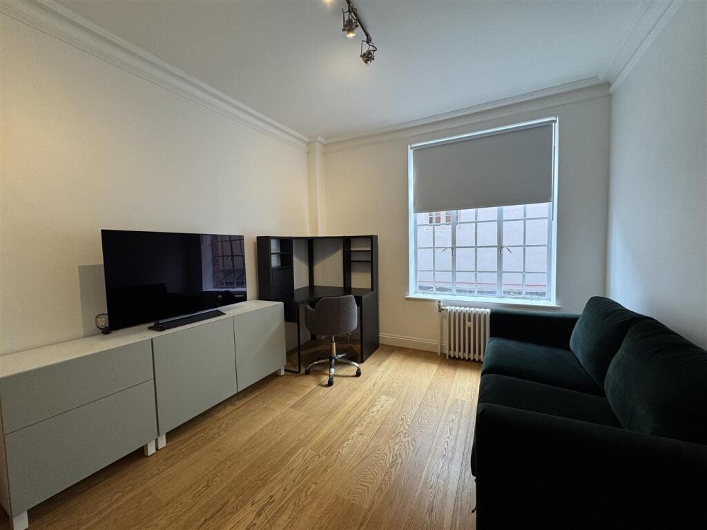 1 bed Detached for rent in Camden Town. From O'Sullivan Property - London