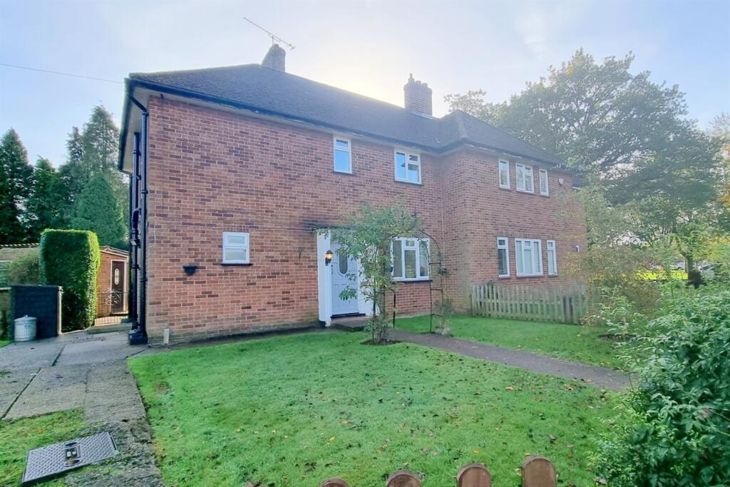 3 bed Detached for rent in Netherne On-The-Hill. From Park & Bailey