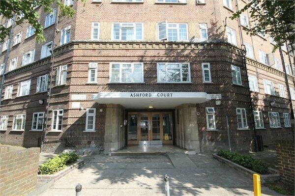 2 bed 1st Floor Flat for rent in Willesden. From parkinsonfarr - Willesden Green