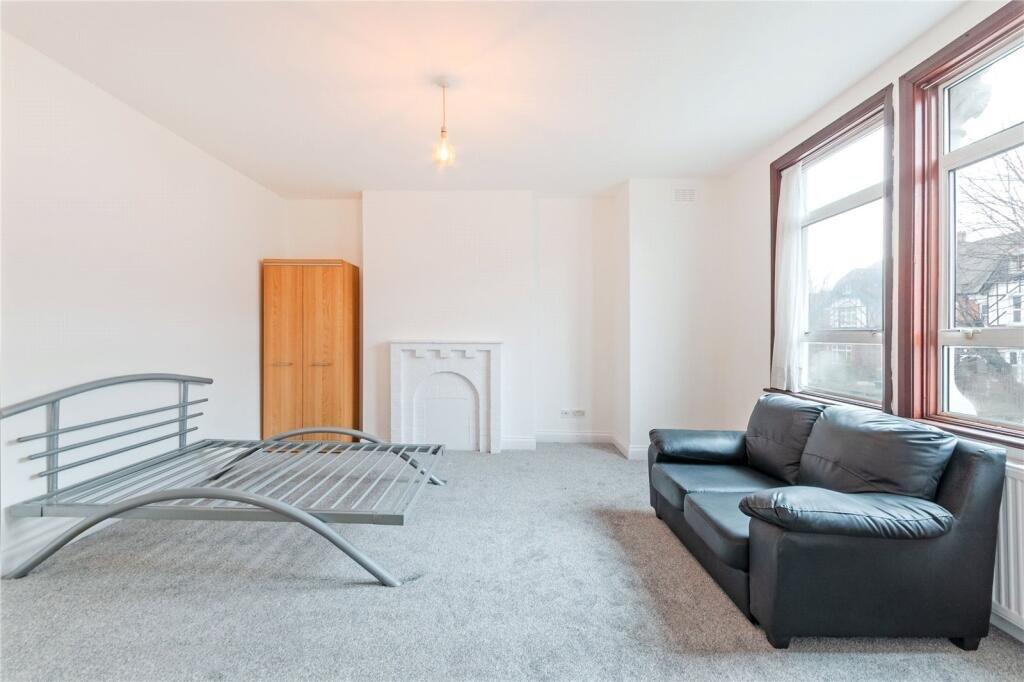 1 bed 1st Floor Flat for rent in Willesden. From parkinsonfarr - Willesden Green
