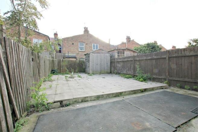 4 bed Mid Terraced House for rent in Willesden. From parkinsonfarr - Willesden Green 4 bed Mid Terraced House for rent in Willesden. From parkinsonfarr - Willesden Green