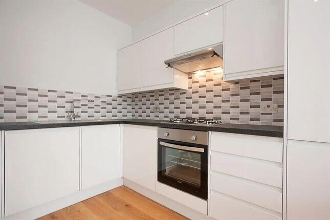 2 bed 1st Floor Flat for rent in Willesden. From parkinsonfarr - Willesden Green
