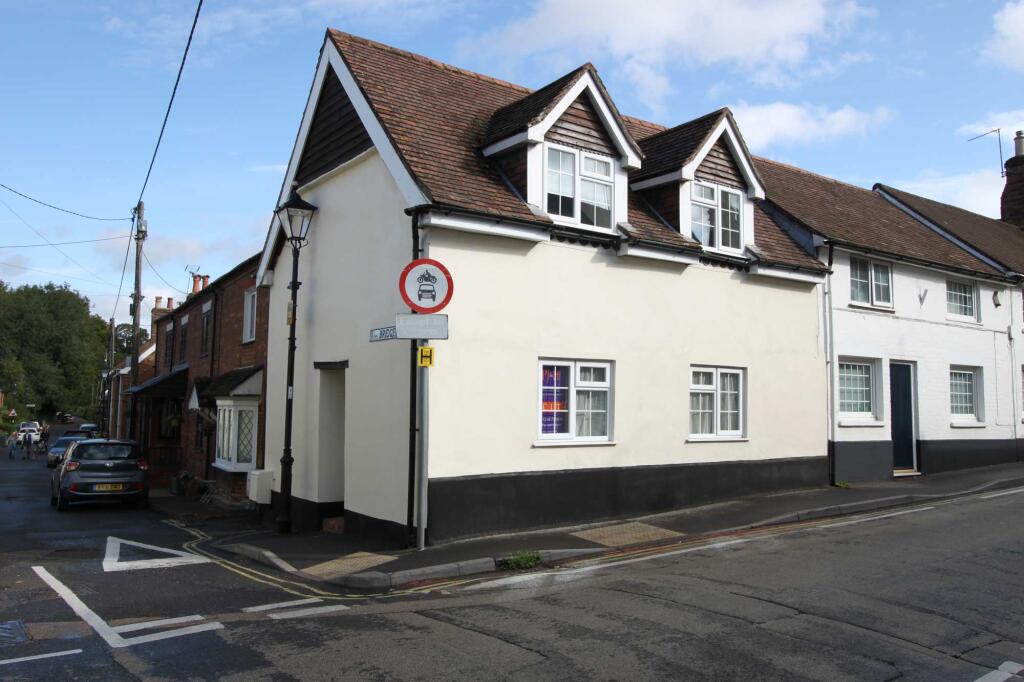 3 bed End of Terrace for rent in Overton. From Parnell Jordy & Harvey - Overton