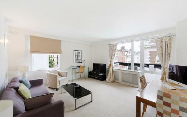 2 bed Apartment for rent in London. From Pastor Real Estate