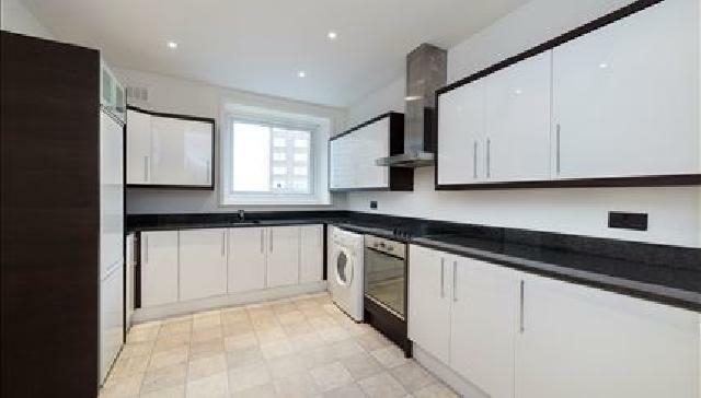 5 bed Apartment for rent in London. From Pastor Real Estate