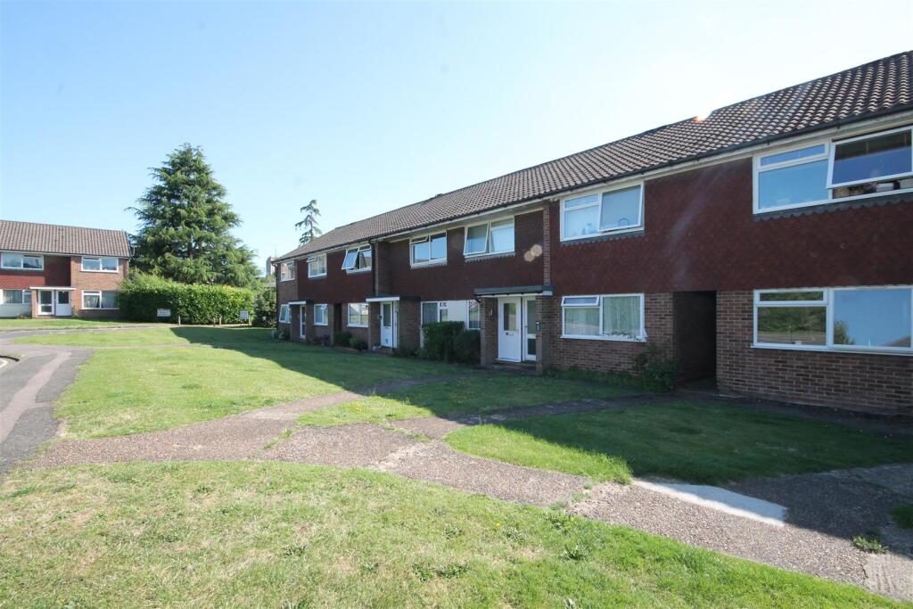 2 bed Annexe for rent in Leatherhead. From Patrick Gardner - Leatherhead - Sales