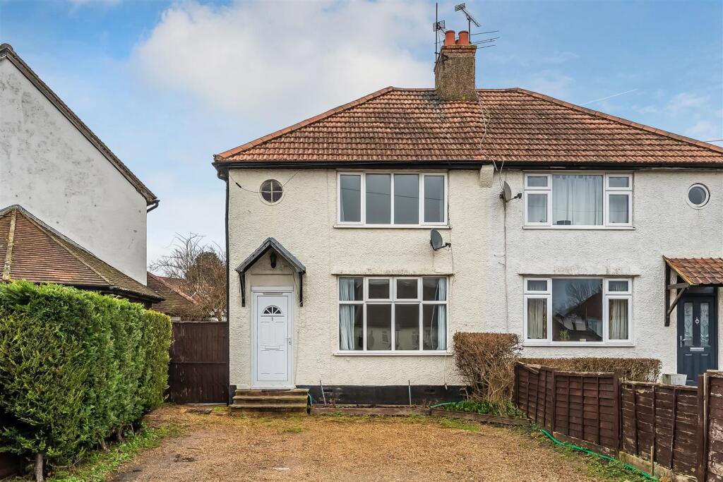 3 bed Semi Detached for rent in Leatherhead. From Patrick Gardner - Leatherhead - Sales