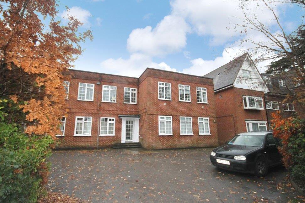 4 bed Studio for rent in Leatherhead. From Patrick Gardner - Leatherhead - Sales