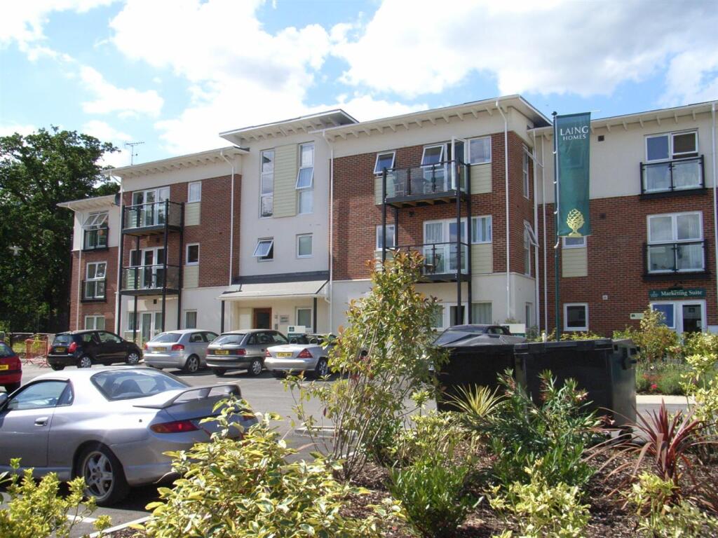 2 bed Apartment for rent in Leatherhead. From Patrick Gardner - Leatherhead - Sales 2 bed Apartment for rent in Leatherhead. From Patrick Gardner - Leatherhead - Sales