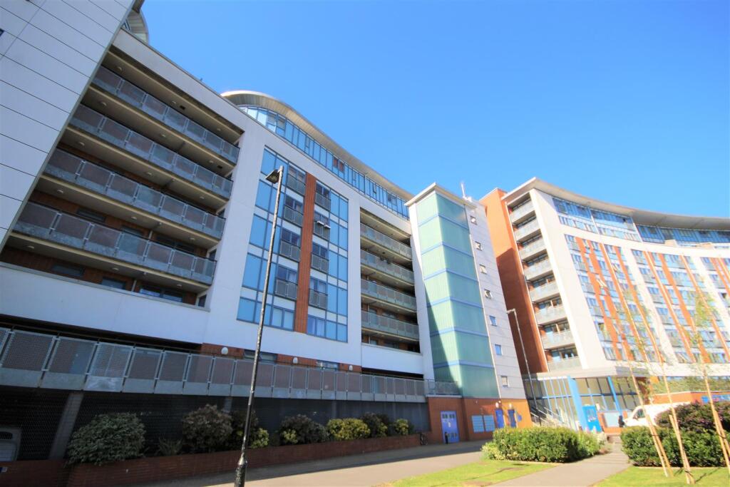 2 bed Apartment for rent in Bethnal Green. From Peach Properties - Shoreditch