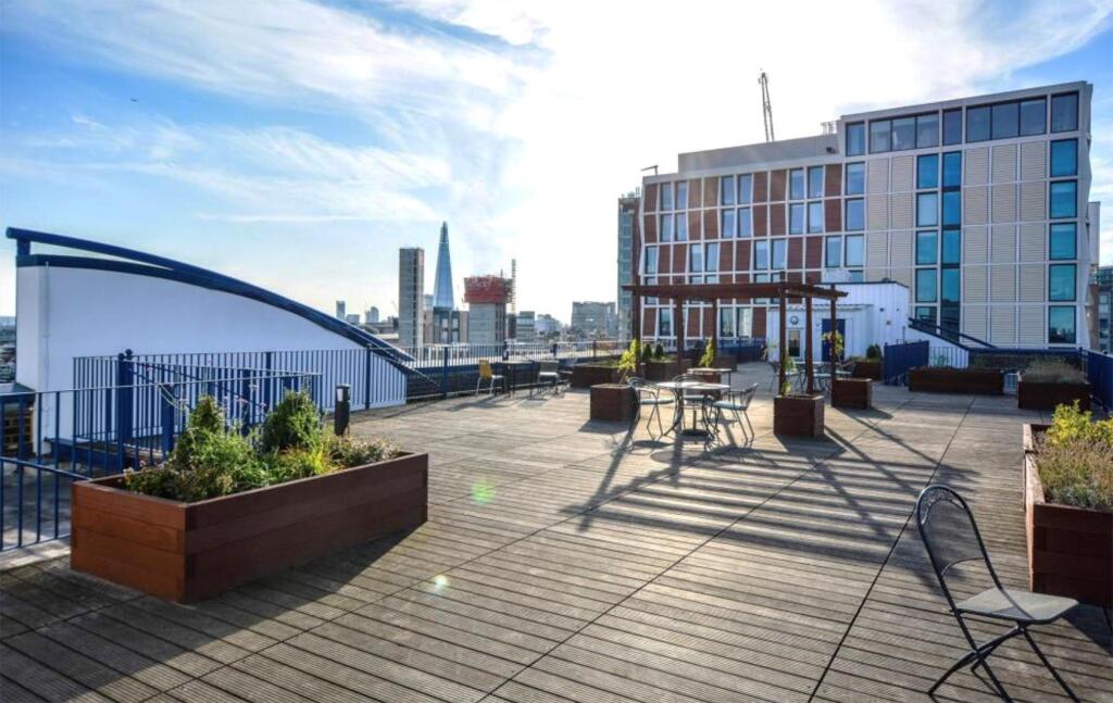 1 bed Apartment for rent in Stepney. From Peach Properties - Shoreditch