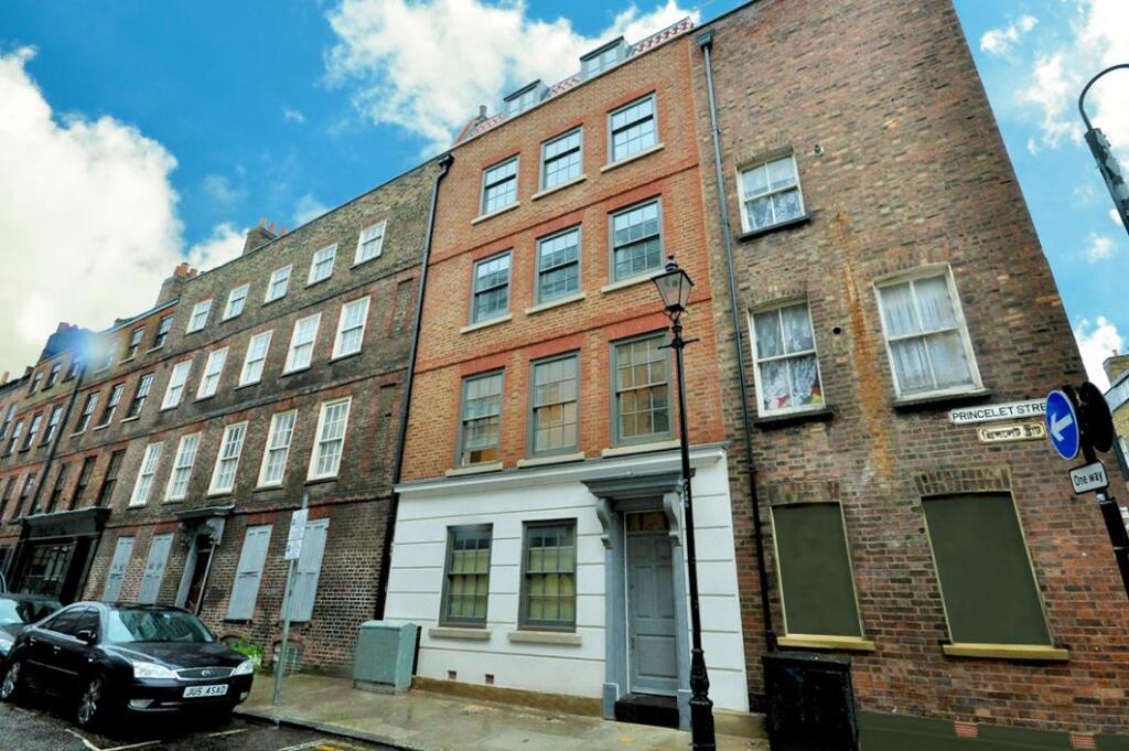 3 bed End of Terrace for rent in Stepney. From Peach Properties - Shoreditch
