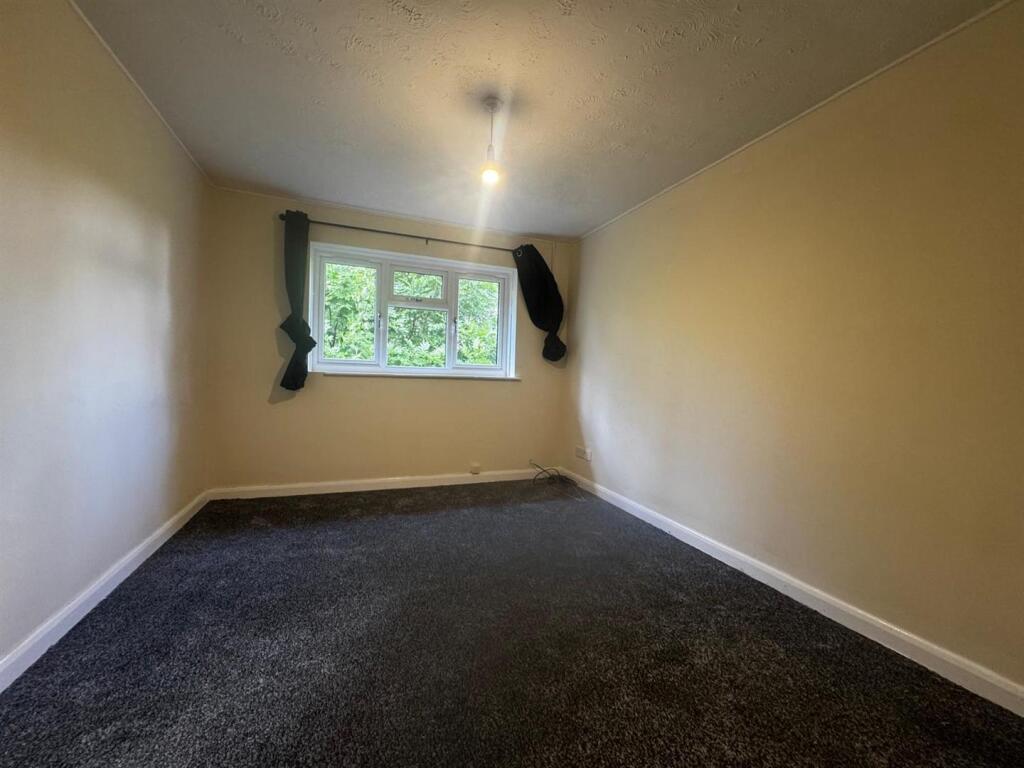 1 bed Apartment for rent in Ilford. From Peach Properties - Shoreditch