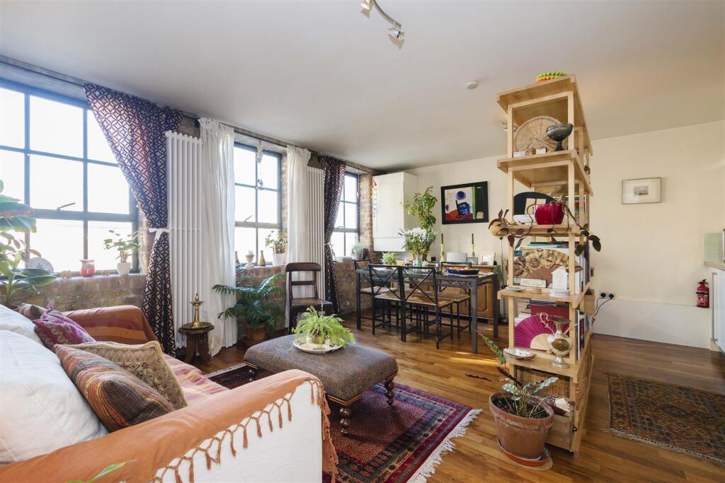 1 bed Apartment for rent in Bow. From Peach Properties - Shoreditch 1 bed Apartment for rent in Bow. From Peach Properties - Shoreditch