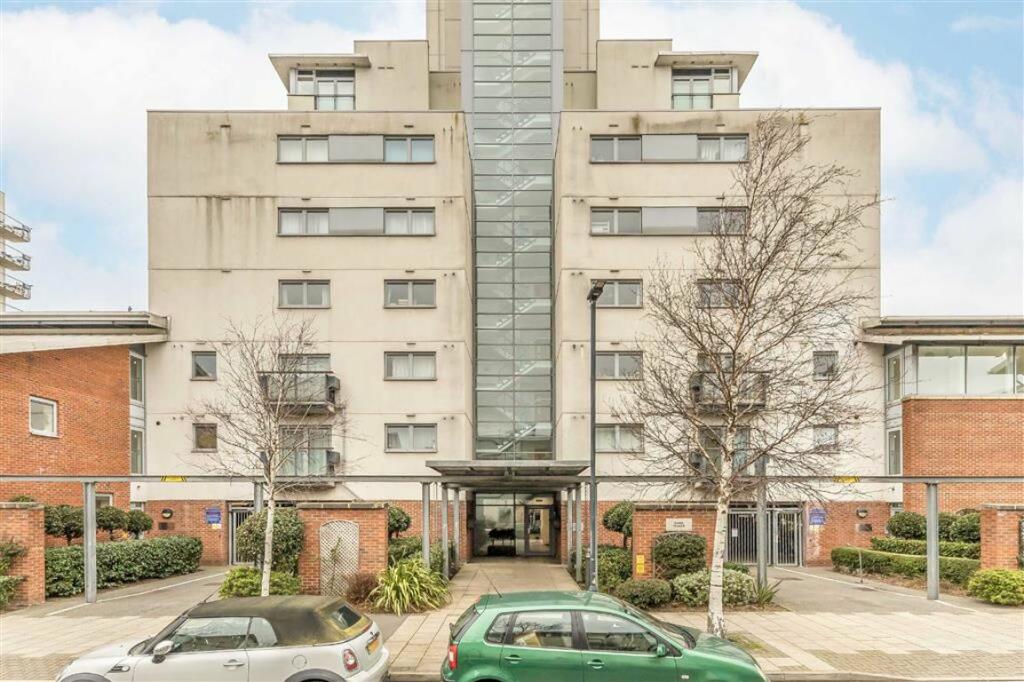 2 bed Flat for rent in Woolwich. From Peter James Estate Agents - Blackheath