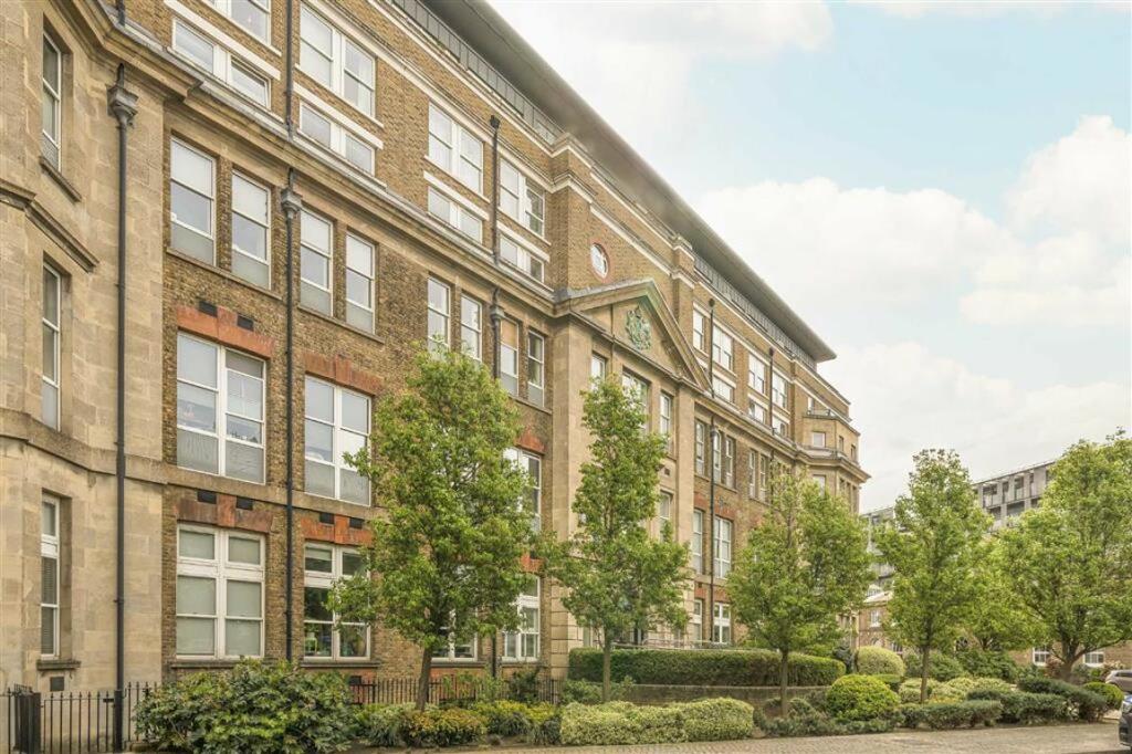 3 bed Flat for rent in Woolwich. From Peter James Estate Agents - Blackheath