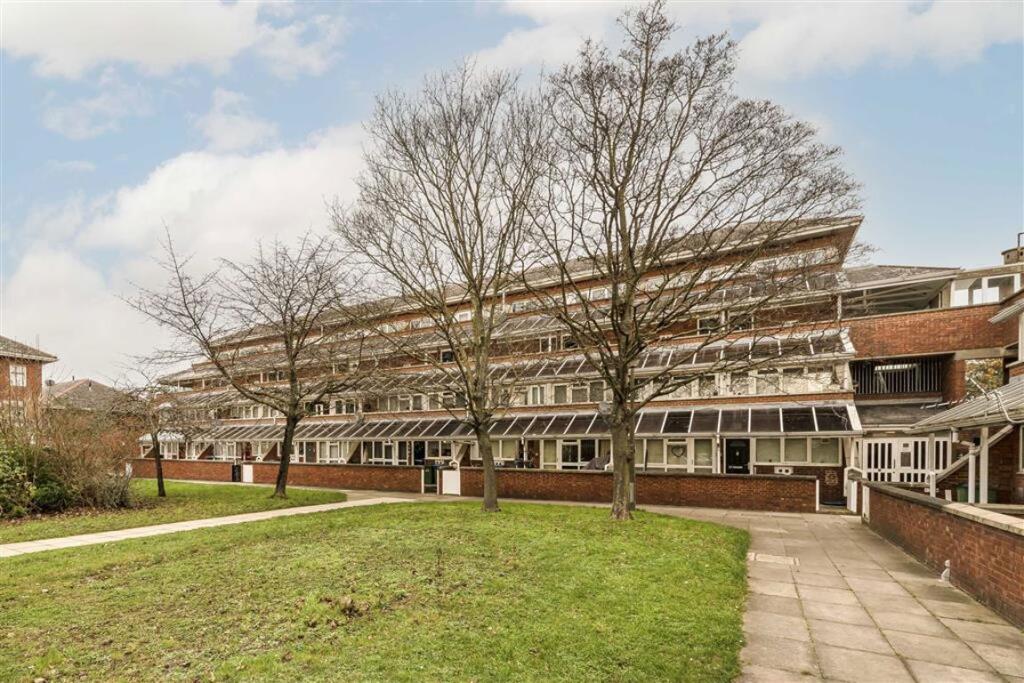 2 bed 1st Floor Flat for rent in Greenwich. From Dexters - Blackheath