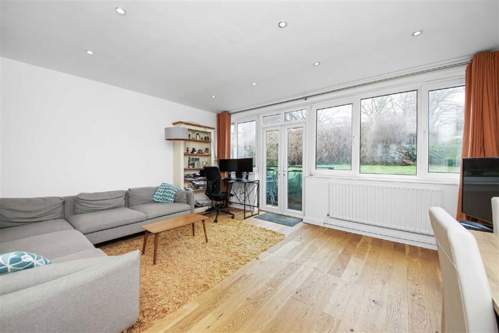 3 bed Annexe for rent in Greenwich. From Dexters - Blackheath