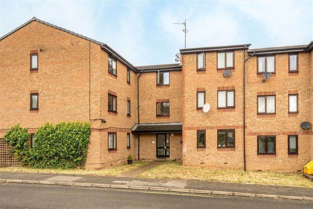 1 bed 1st Floor Flat for rent in Greenwich. From Dexters - Blackheath