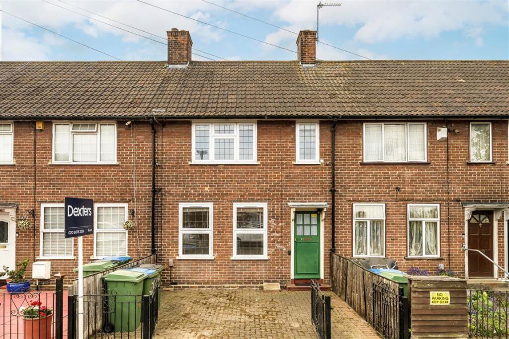 2 bed Detached for rent in Woolwich. From Dexters - Blackheath
