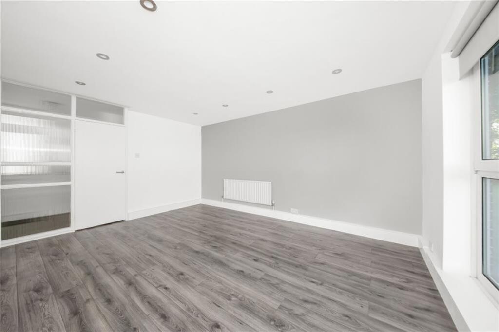 2 bed 1st Floor Flat for rent in Greenwich. From Dexters - Blackheath