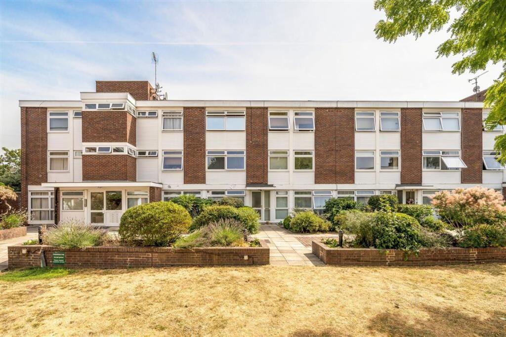 1 bed 1st Floor Flat for rent in Greenwich. From Dexters - Blackheath 1 bed 1st Floor Flat for rent in Greenwich. From Dexters - Blackheath