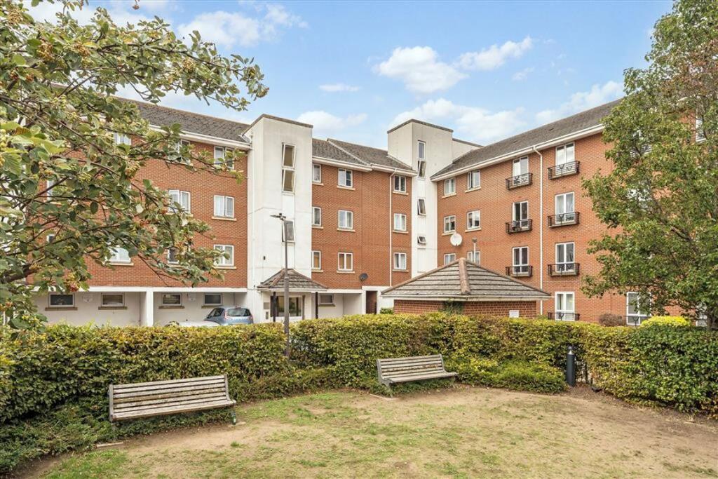 1 bed 1st Floor Flat for rent in Woolwich. From Dexters - Blackheath
