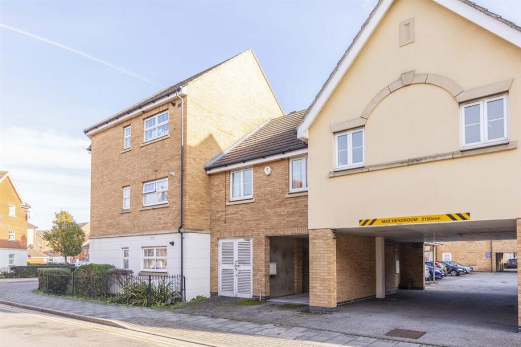 2 bed Detached for rent in Woolwich. From Dexters - Blackheath