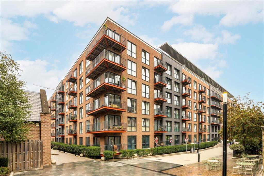 2 bed 1st Floor Flat for rent in Woolwich. From Dexters - Blackheath 2 bed 1st Floor Flat for rent in Woolwich. From Dexters - Blackheath